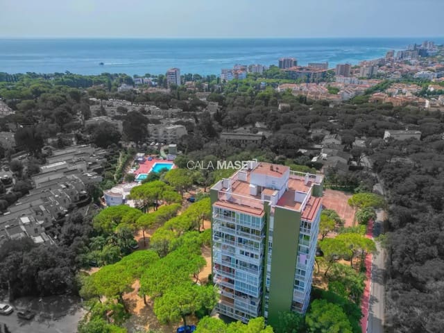 2 soverom Strandleiligheter til salgs i Platja d'Aro, Castell-Platja d'Aro med garasje - € 275 000 (Ref: 9890841)