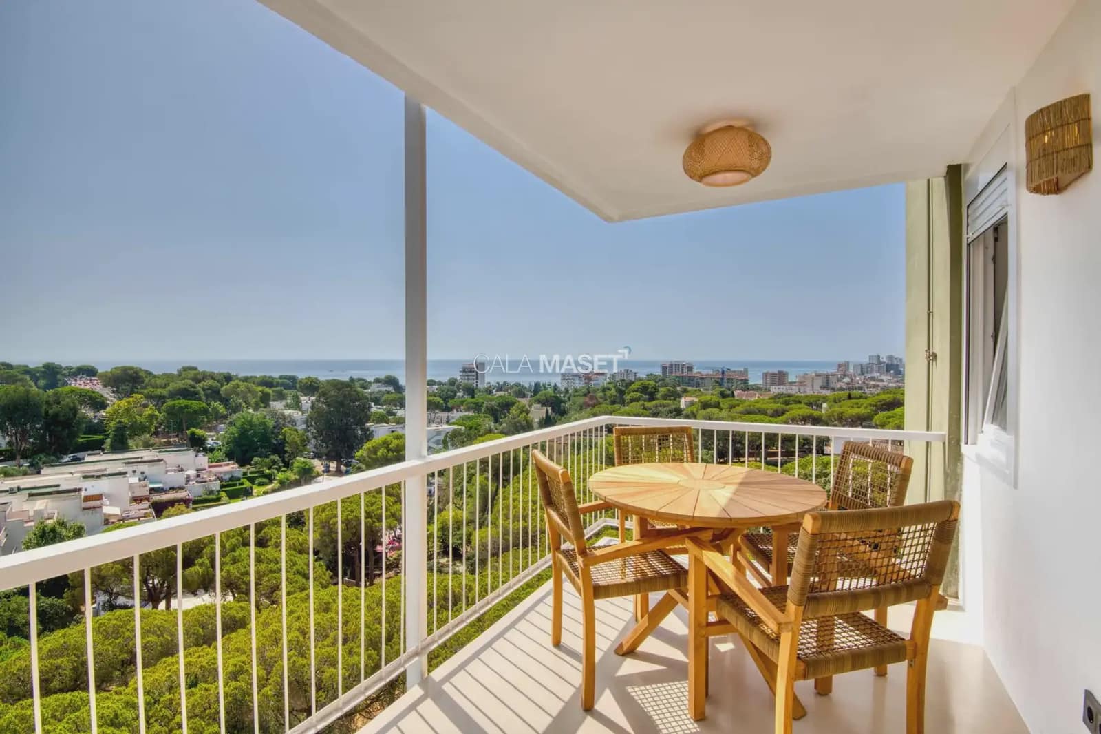 2 soverom Strandleiligheter til salgs i Castell-Platja d'Aro med garasje - € 275 000 (Ref: 9890841)