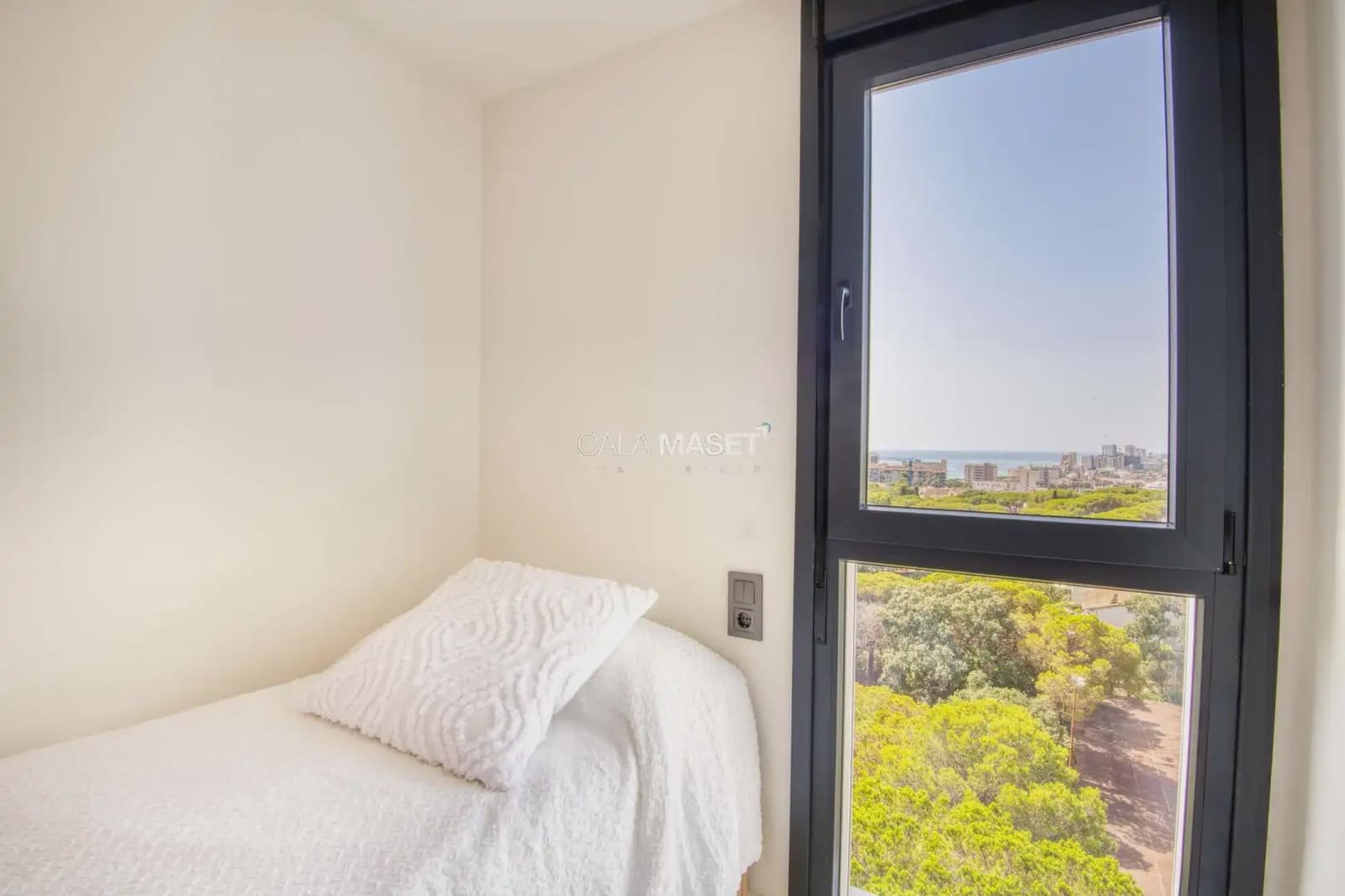 2 soverom Strandleiligheter til salgs i Castell-Platja d'Aro med garasje - € 275 000 (Ref: 9890841)
