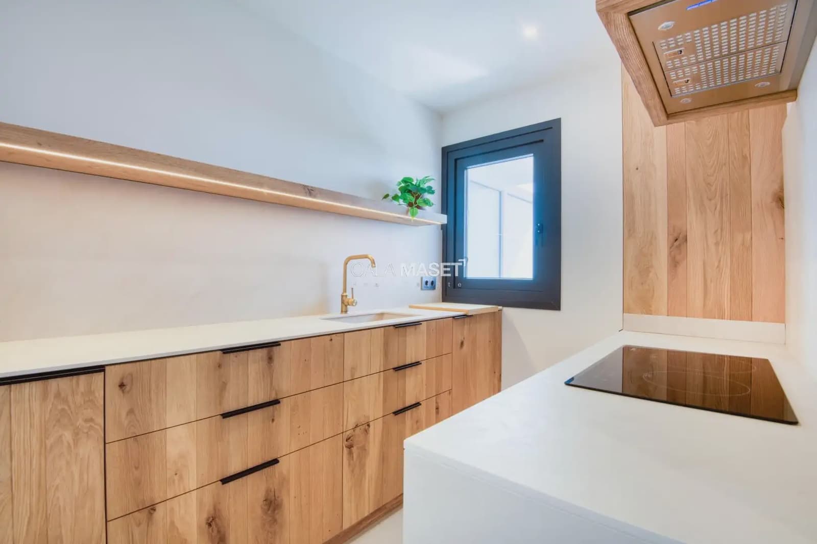 2 soverom Strandleiligheter til salgs i Castell-Platja d'Aro med garasje - € 275 000 (Ref: 9890841)