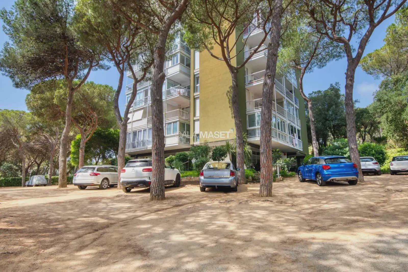2 soverom Strandleiligheter til salgs i Castell-Platja d'Aro med garasje - € 275 000 (Ref: 9890841)