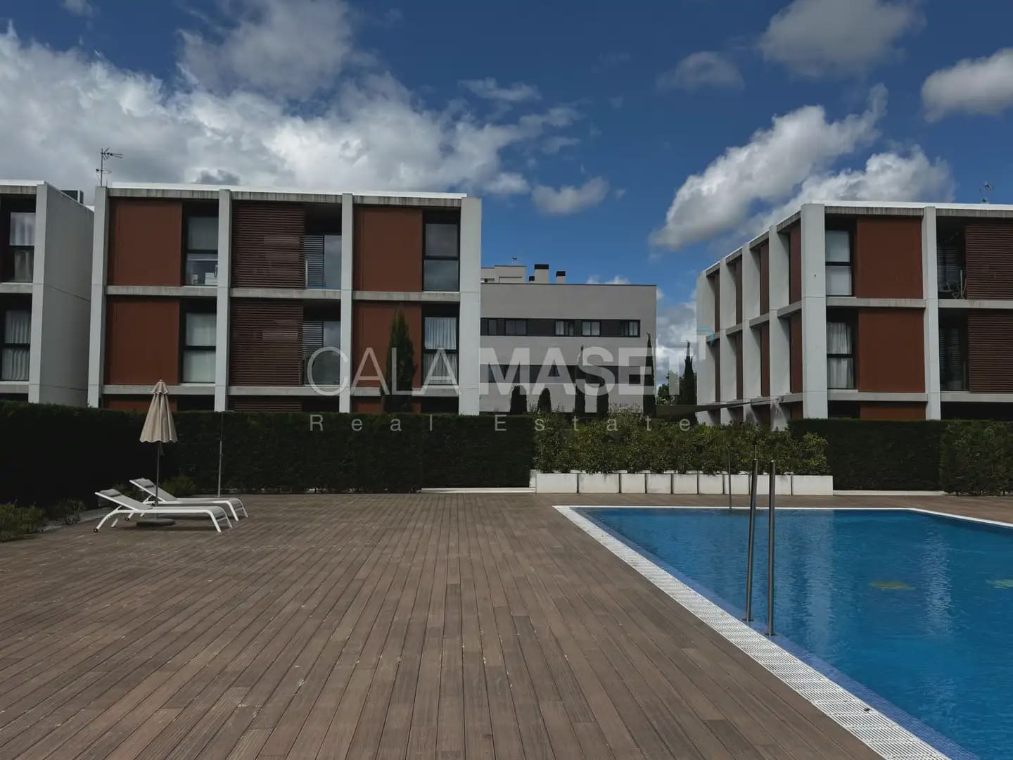 3 sypialnia Penthouse na sprzedaż w Platja d'Aro z basenem garażem - 460 000 € (Ref: 9890842)