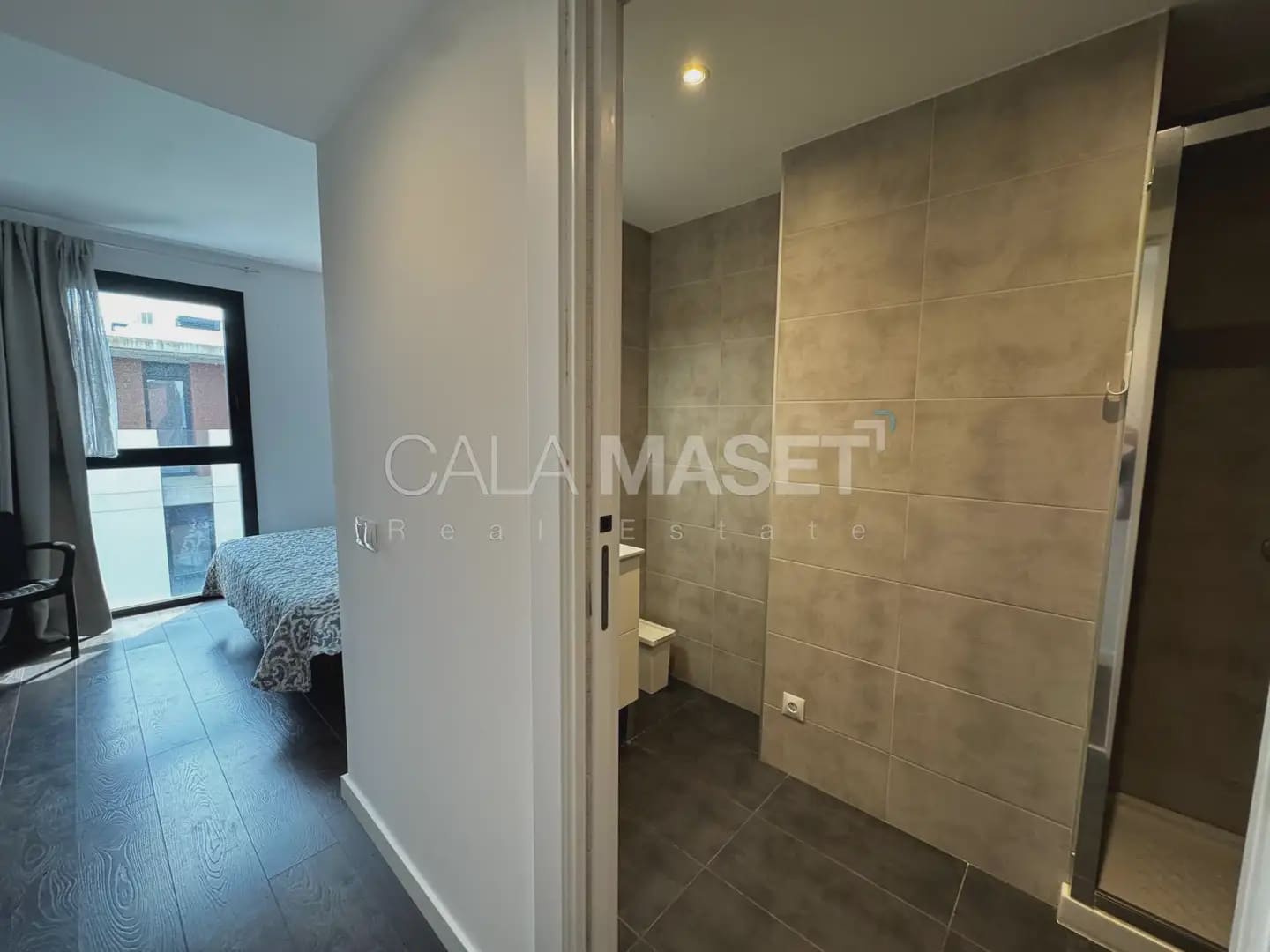 3 sypialnia Penthouse na sprzedaż w Platja d'Aro z basenem garażem - 460 000 € (Ref: 9890842)