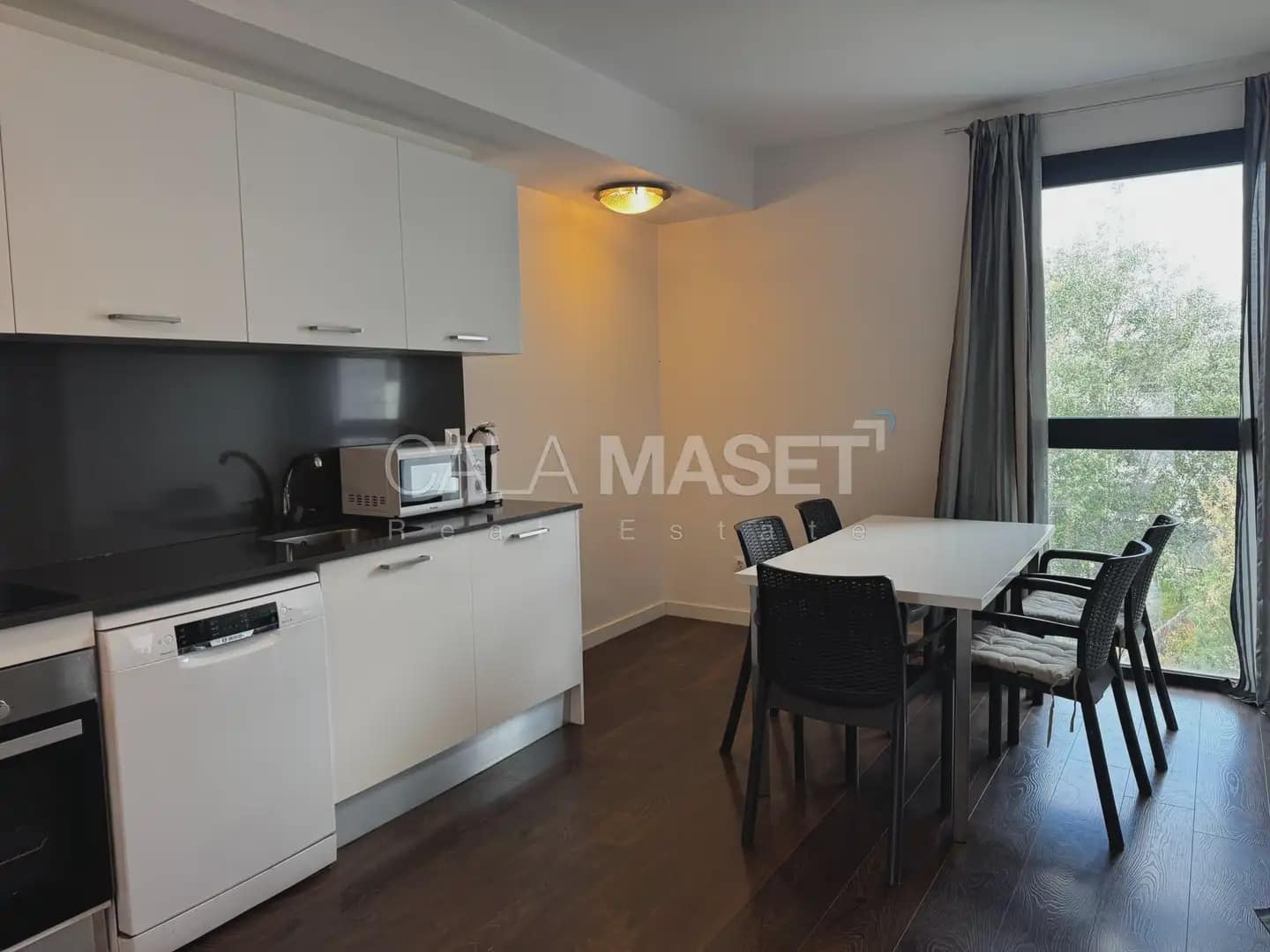 3 sypialnia Penthouse na sprzedaż w Platja d'Aro z basenem garażem - 460 000 € (Ref: 9890842)