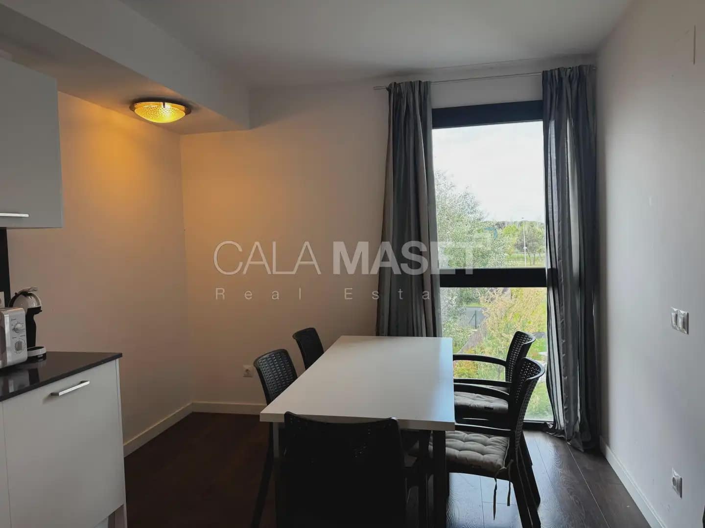 3 sypialnia Penthouse na sprzedaż w Platja d'Aro z basenem garażem - 460 000 € (Ref: 9890842)