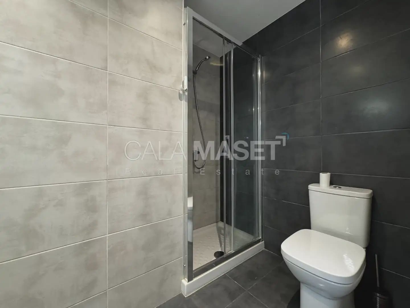 3 sypialnia Penthouse na sprzedaż w Platja d'Aro z basenem garażem - 460 000 € (Ref: 9890842)