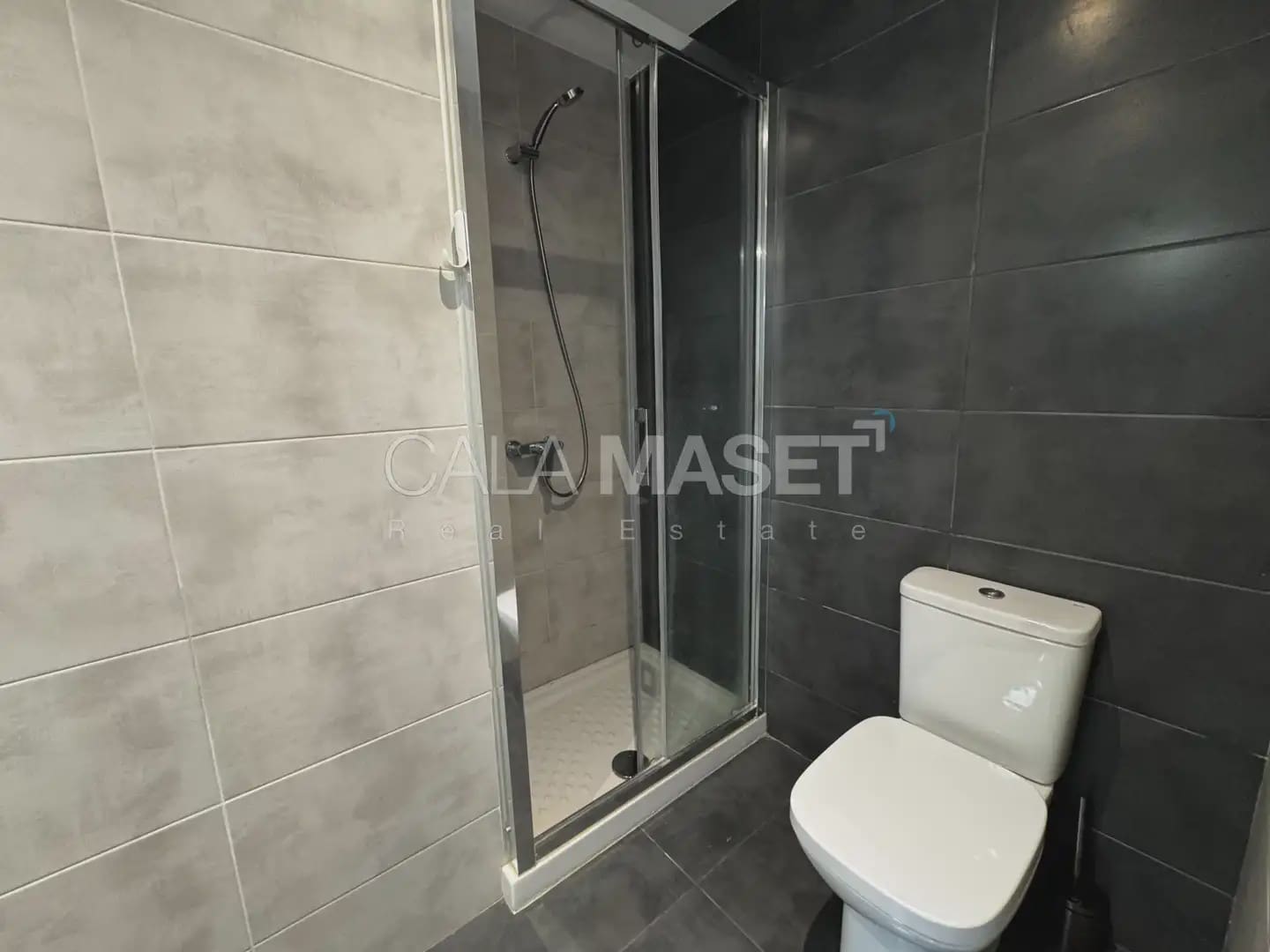 3 sypialnia Penthouse na sprzedaż w Platja d'Aro z basenem garażem - 460 000 € (Ref: 9890842)