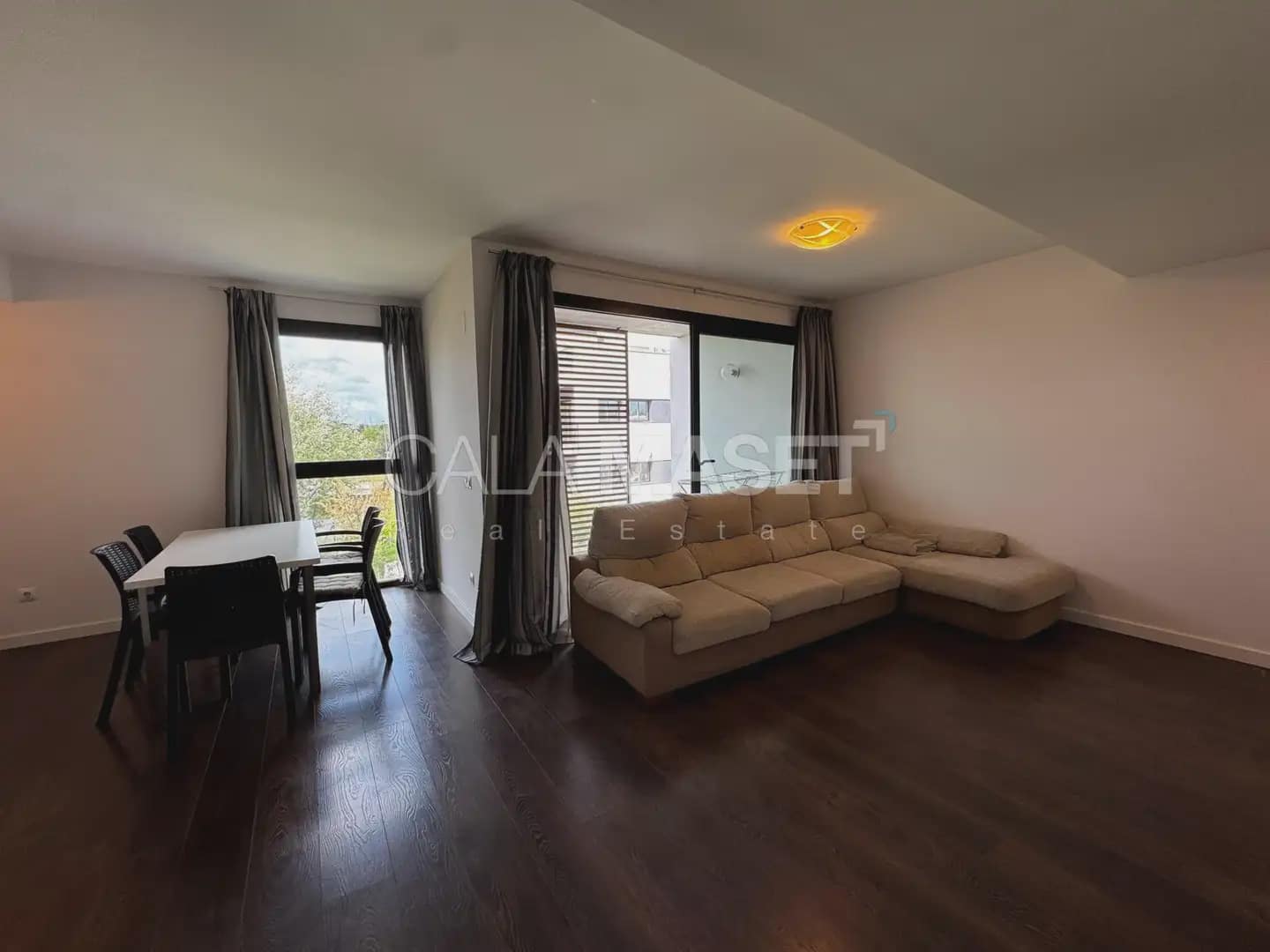 3 sypialnia Penthouse na sprzedaż w Platja d'Aro z basenem garażem - 460 000 € (Ref: 9890842)