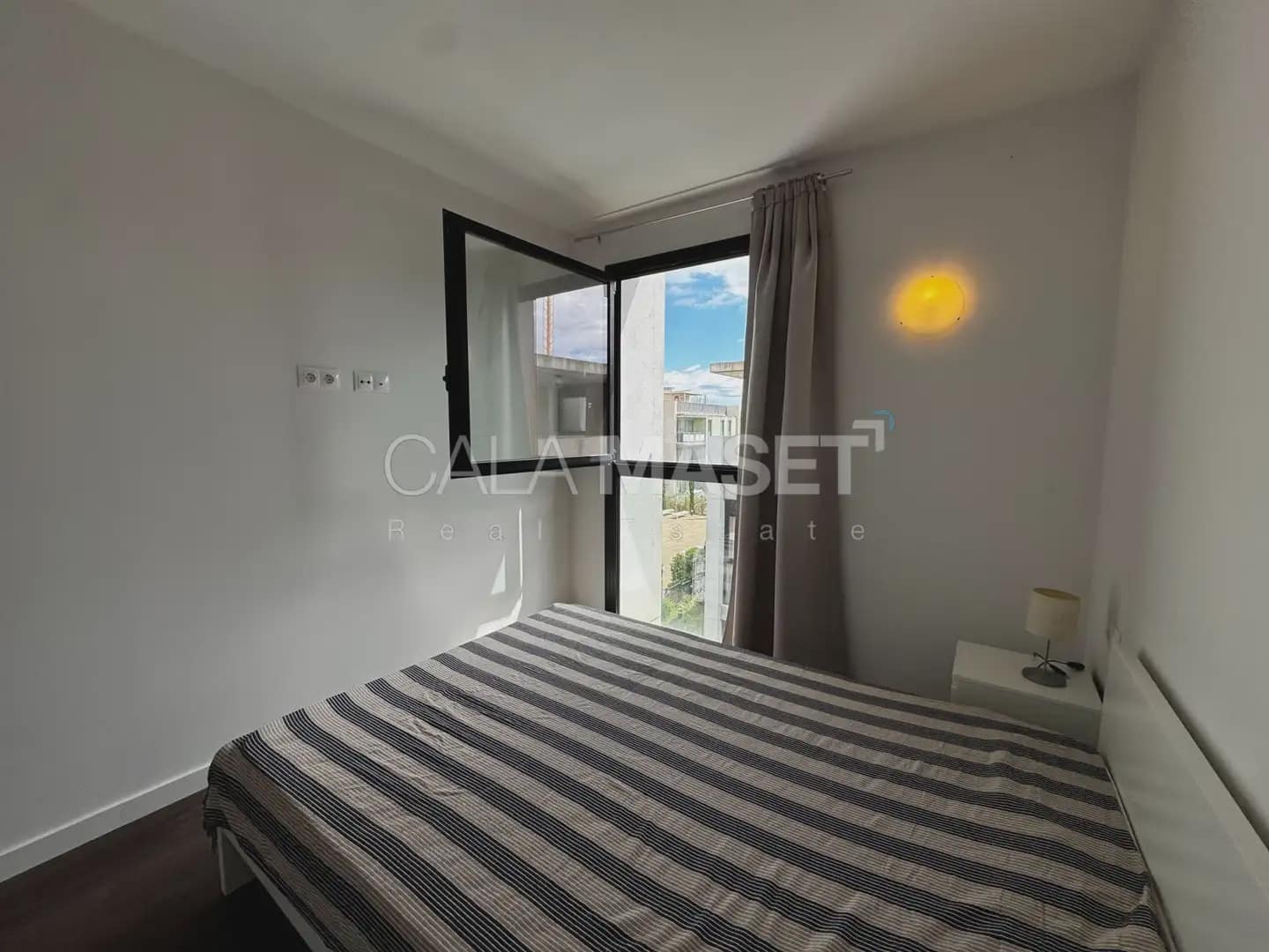 3 sypialnia Penthouse na sprzedaż w Platja d'Aro z basenem garażem - 460 000 € (Ref: 9890842)