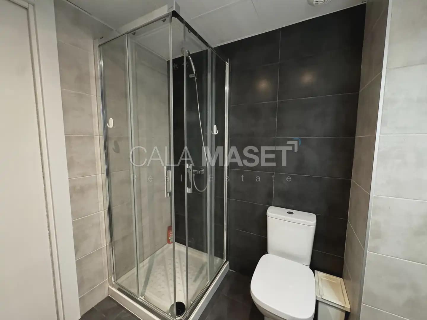 3 sypialnia Penthouse na sprzedaż w Platja d'Aro z basenem garażem - 460 000 € (Ref: 9890842)