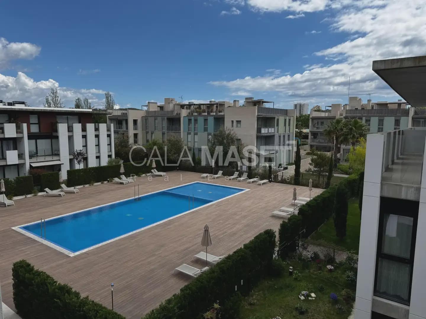 3 sypialnia Penthouse na sprzedaż w Platja d'Aro z basenem garażem - 460 000 € (Ref: 9890842)