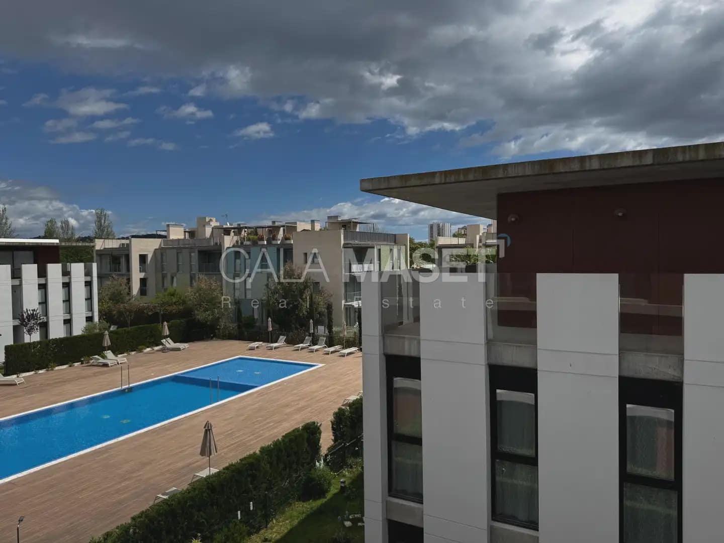 3 sypialnia Penthouse na sprzedaż w Platja d'Aro z basenem garażem - 460 000 € (Ref: 9890842)