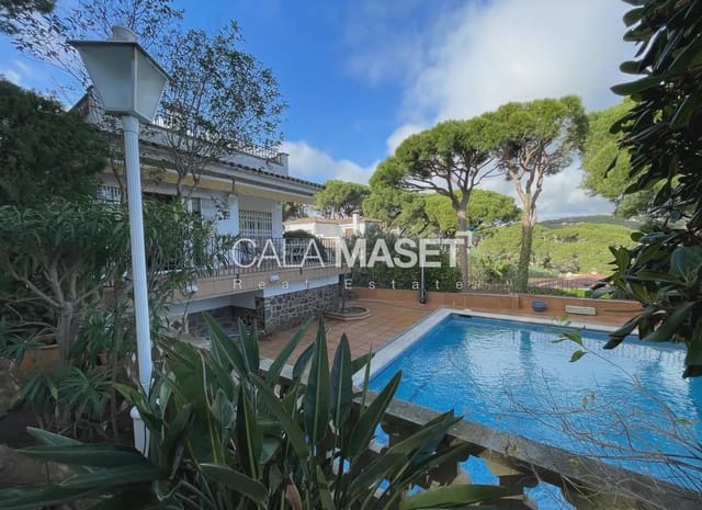 7 soveværelse Villa til salg i Sant Feliu de Guíxols med swimmingpool garage - € 850.000 (Ref: 9890848)