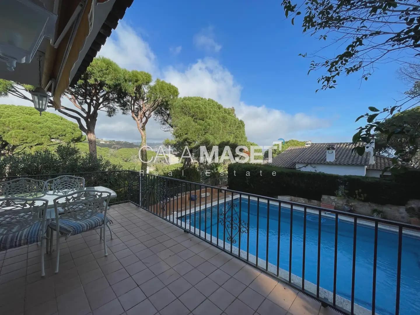 7 soveværelse Villa til salg i Sant Feliu de Guixols med swimmingpool garage - € 850.000 (Ref: 9890848)