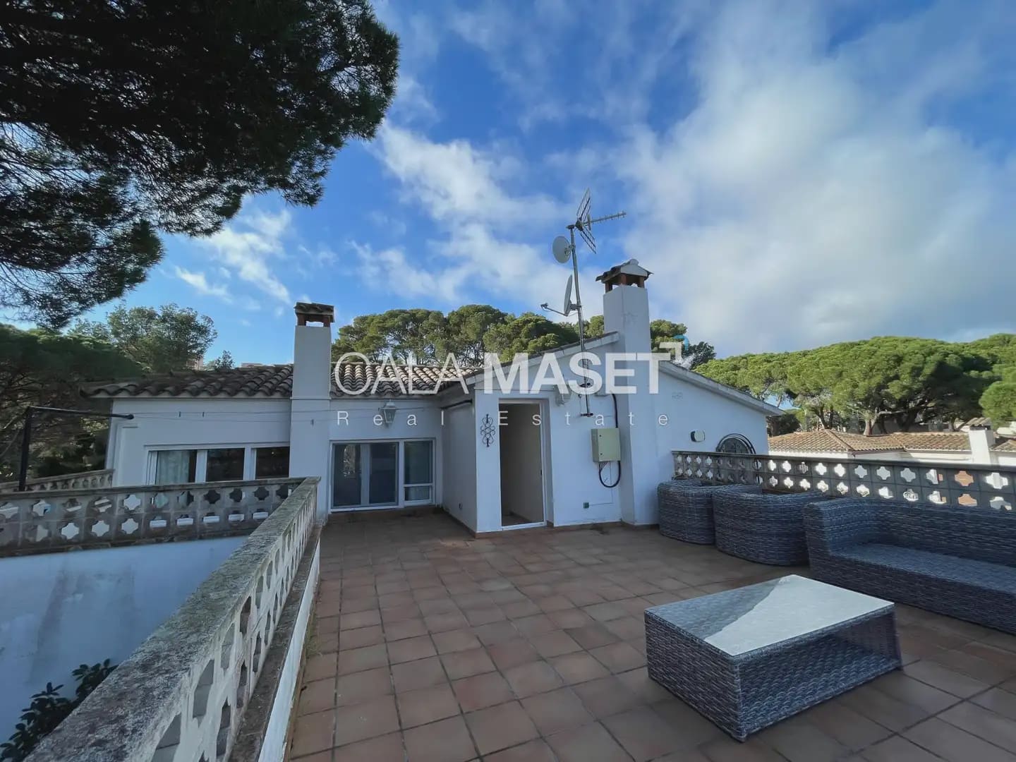 7 soveværelse Villa til salg i Sant Feliu de Guixols med swimmingpool garage - € 850.000 (Ref: 9890848)