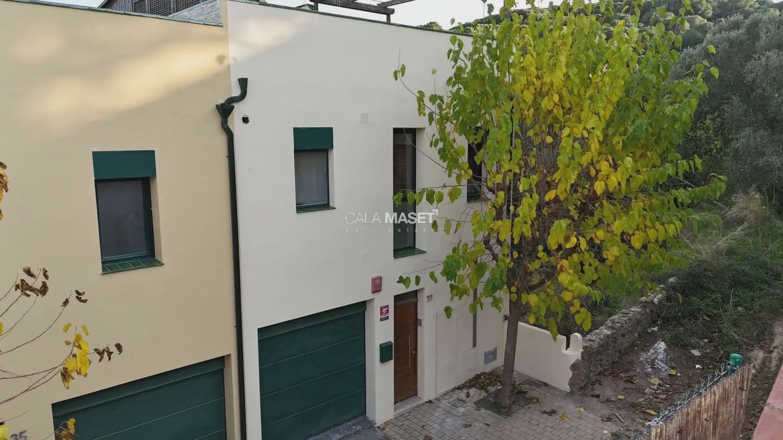 3 sovrum Semi-fristående Villa till salu i Sant Feliu de Guixols med garage - 340 000 € (Ref: 9890851)