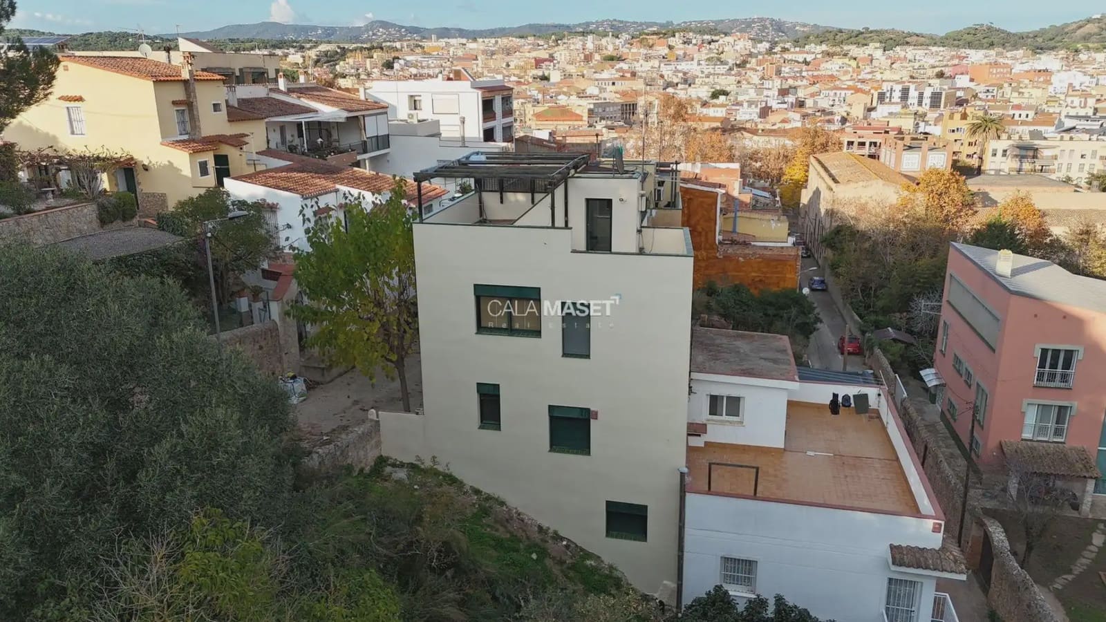 3 sovrum Semi-fristående Villa till salu i Sant Feliu de Guixols med garage - 340 000 € (Ref: 9890851)