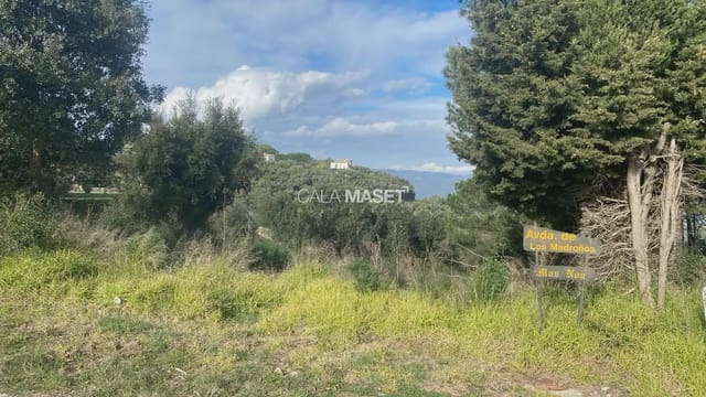 Building Plot for sale in Castell d'Aro, Castell-Platja d'Aro - € 240,000 (Ref: 9890852)