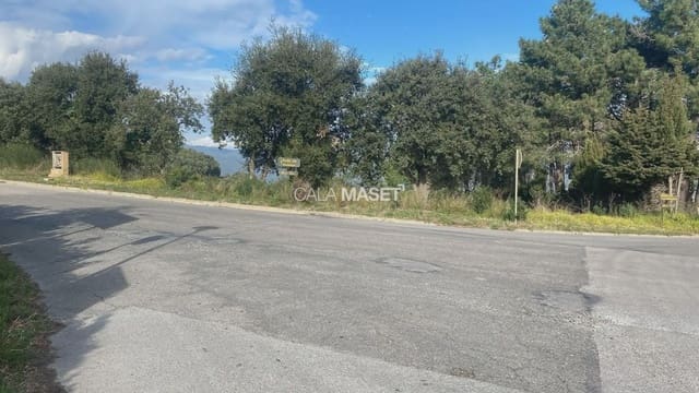 Building Plot for sale in Castell d'Aro, Castell-Platja d'Aro - € 240,000 (Ref: 9890852)