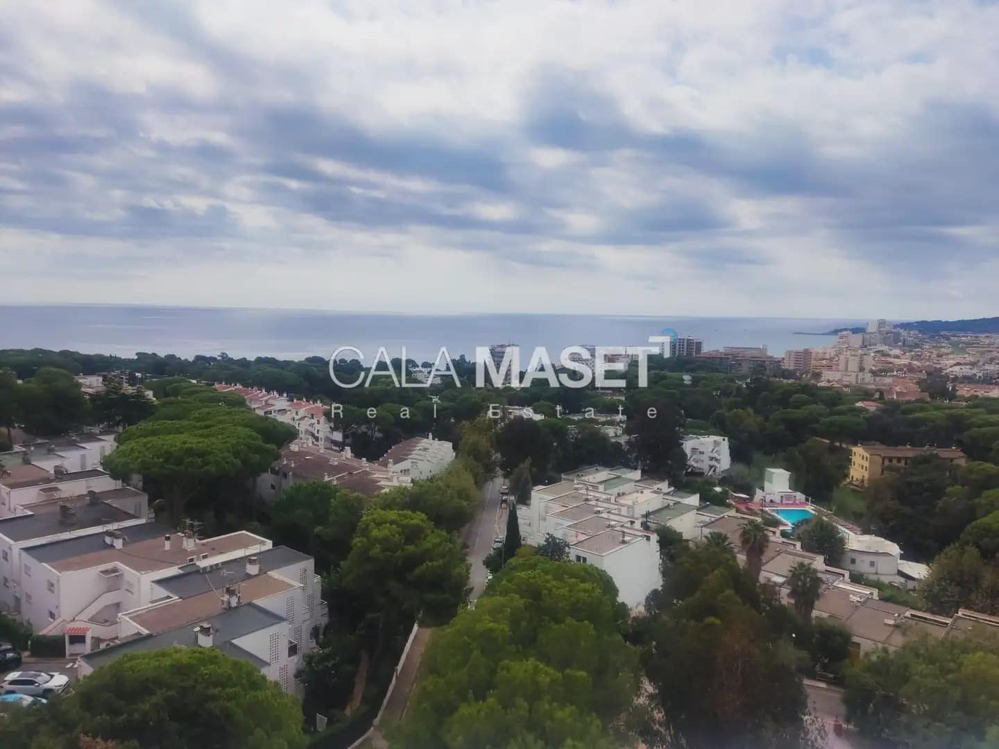 1 bedroom Apartment for sale in Platja d'Aro with garage - € 195,000 (Ref: 9890854)