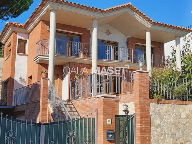 4 soverom Villa til salgs i Platja d'Aro, Castell-Platja d'Aro med garasje - € 1 120 000 (Ref: 9890855)