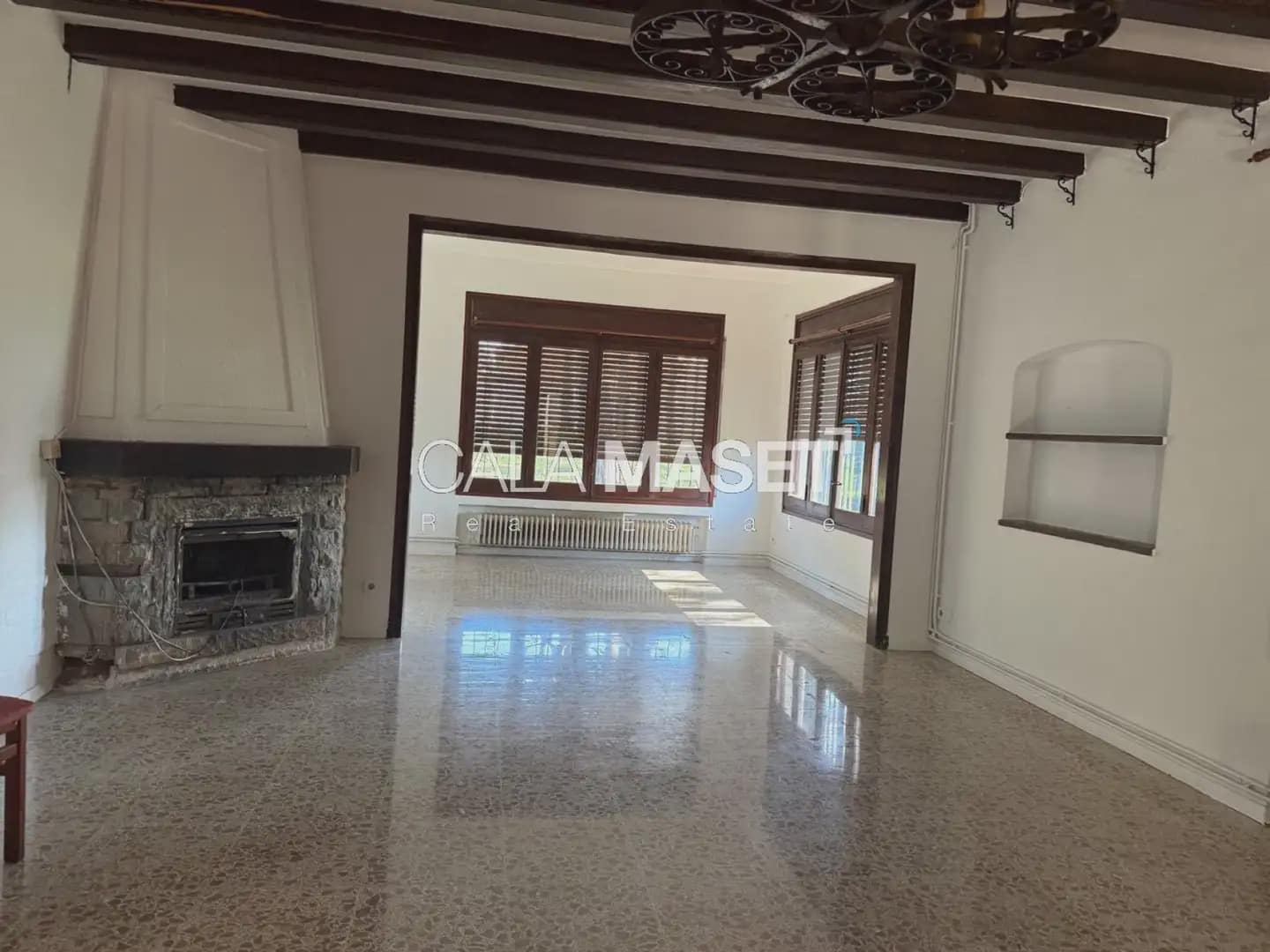 6 camera da letto Villa in vendita in Vidreres con garage - 585.000 € (Rif: 9890856)