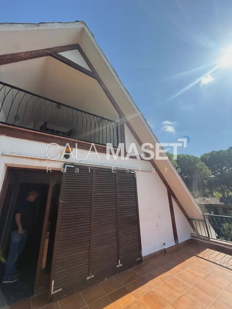 6 camera da letto Villa in vendita in Vidreres con garage - 585.000 € (Rif: 9890856)
