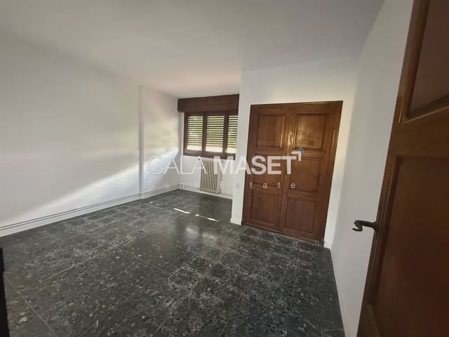 6 camera da letto Villa in vendita in El Mas Flassià, Vidreres con garage - 585.000 € (Rif: 9890856)