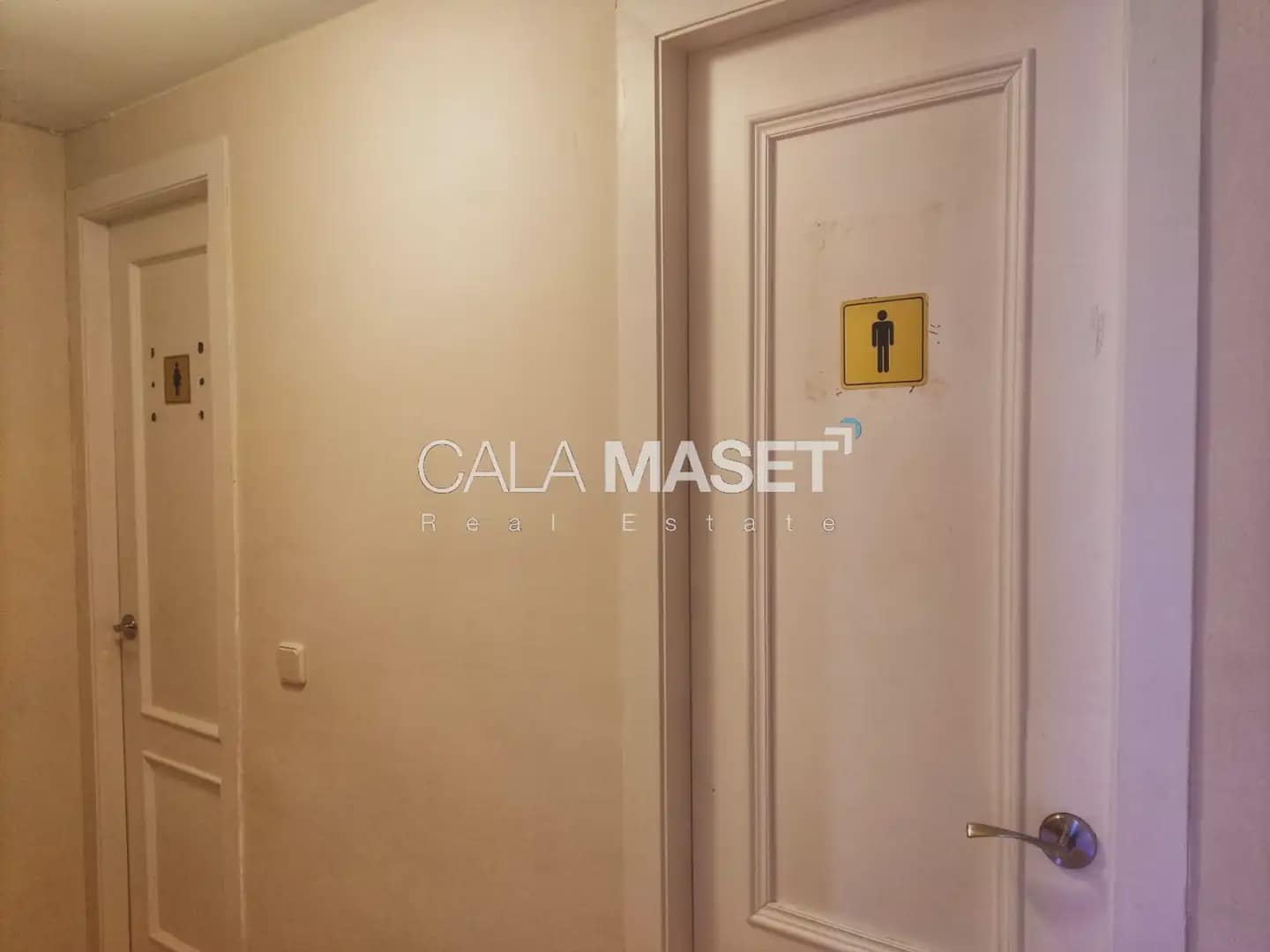 Komercyjne na sprzedaż w Platja d'Aro - 190 000 € (Ref: 9890859)