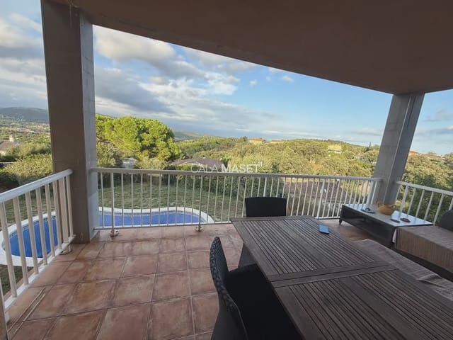 Chalet de 4 habitaciones en Calonge i Sant Antoni en venta con piscina garaje - 660.000 € (Ref: 9890860)