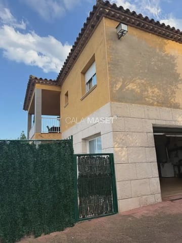 Chalet de 4 habitaciones en Calonge i Sant Antoni en venta con piscina garaje - 660.000 € (Ref: 9890860)