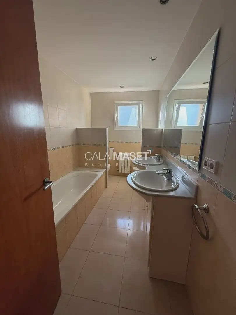 Chalet de 4 habitaciones en Calonge i Sant Antoni en venta con piscina garaje - 660.000 € (Ref: 9890860)