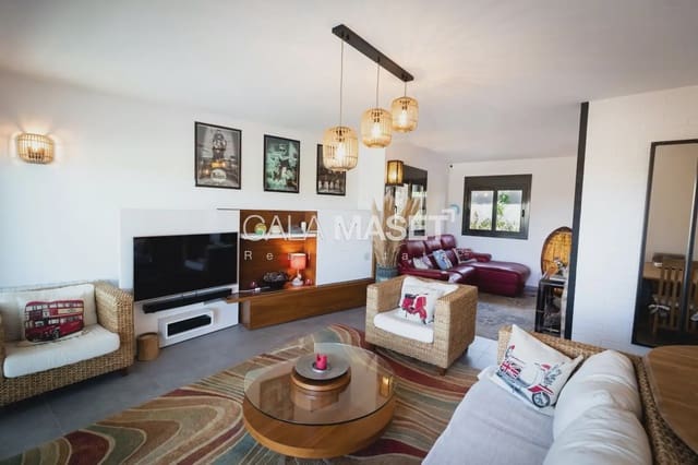 5 bedroom Villa for sale in Castell d'Aro, Castell-Platja d'Aro with garage - € 950,000 (Ref: 9890861)