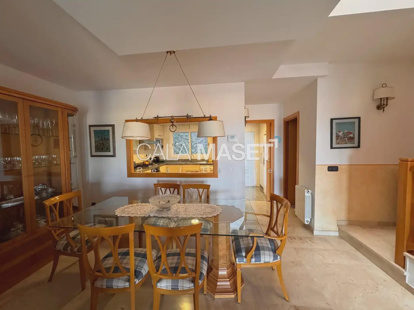 3 makuuhuone Rivitalo myytävänä paikassa Sant Feliu de Guixols mukana 
autotalli - 625 000 € (Ref: 9890862)