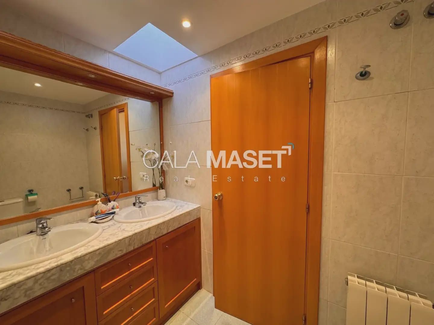 3 makuuhuone Rivitalo myytävänä paikassa Sant Feliu de Guixols mukana 
autotalli - 625 000 € (Ref: 9890862)