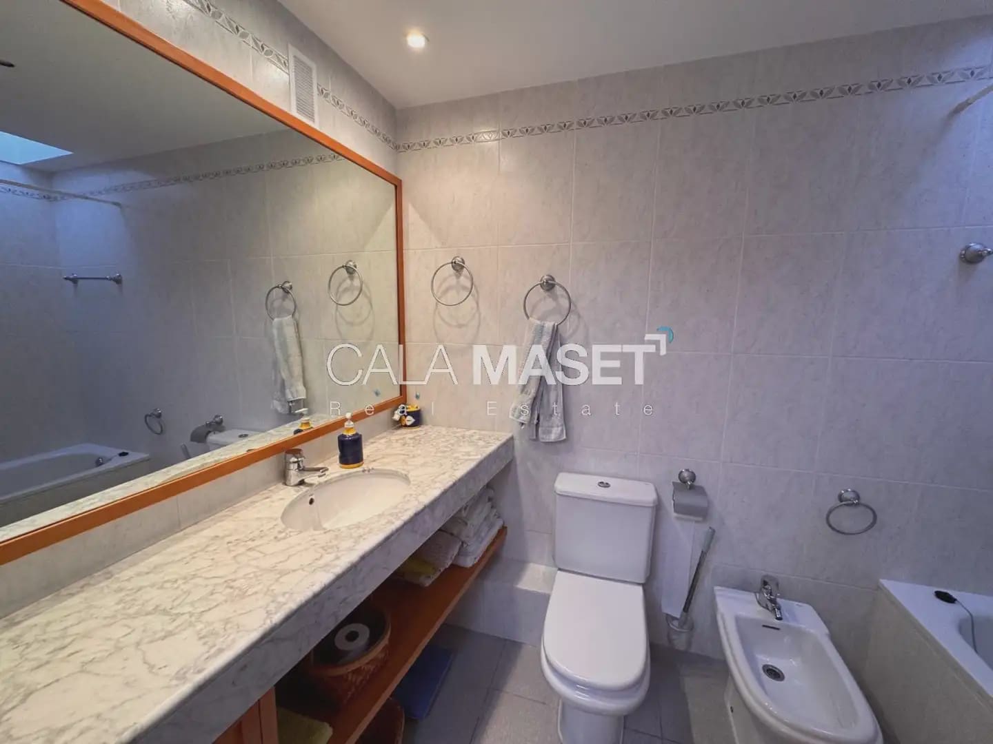 3 makuuhuone Rivitalo myytävänä paikassa Sant Feliu de Guixols mukana 
autotalli - 625 000 € (Ref: 9890862)