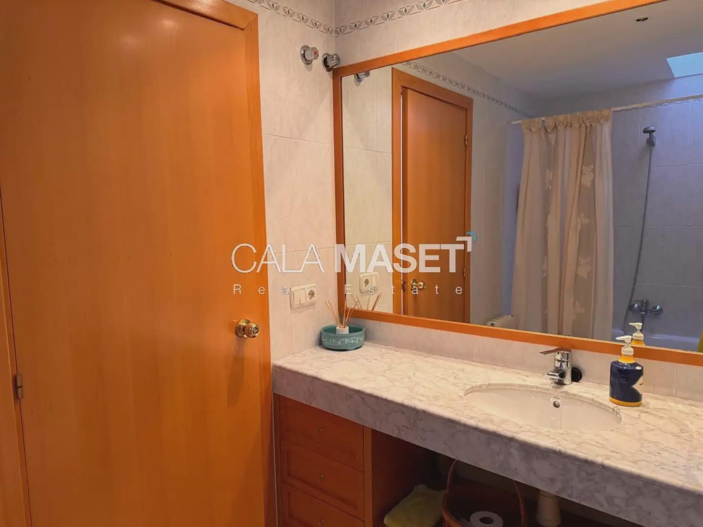 3 makuuhuone Rivitalo myytävänä paikassa Sant Feliu de Guixols mukana 
autotalli - 625 000 € (Ref: 9890862)
