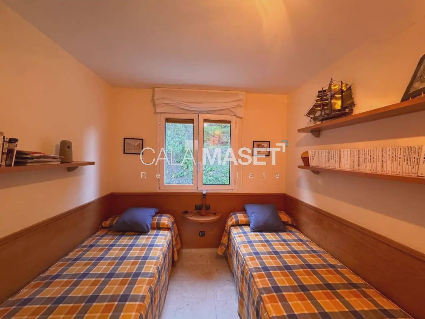 3 makuuhuone Rivitalo myytävänä paikassa Sant Feliu de Guixols mukana 
autotalli - 625 000 € (Ref: 9890862)