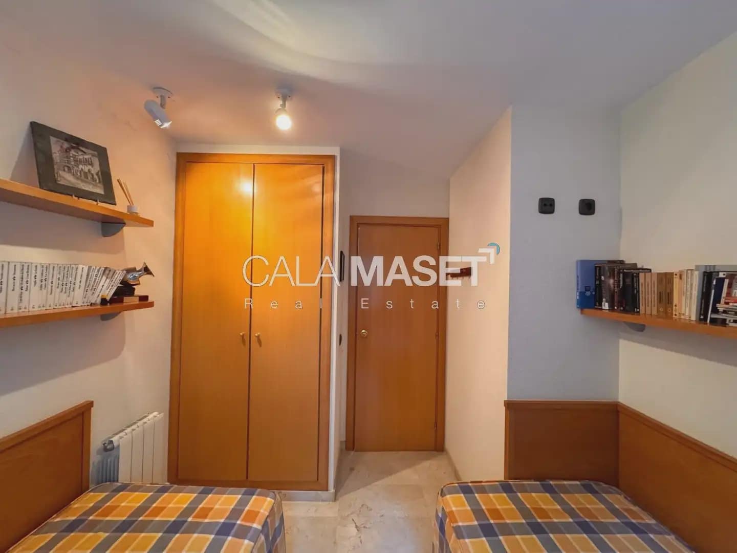 3 makuuhuone Rivitalo myytävänä paikassa Sant Feliu de Guixols mukana 
autotalli - 625 000 € (Ref: 9890862)
