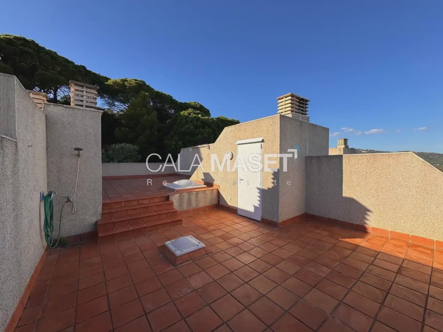 3 makuuhuone Rivitalo myytävänä paikassa Sant Feliu de Guixols mukana 
autotalli - 625 000 € (Ref: 9890862)