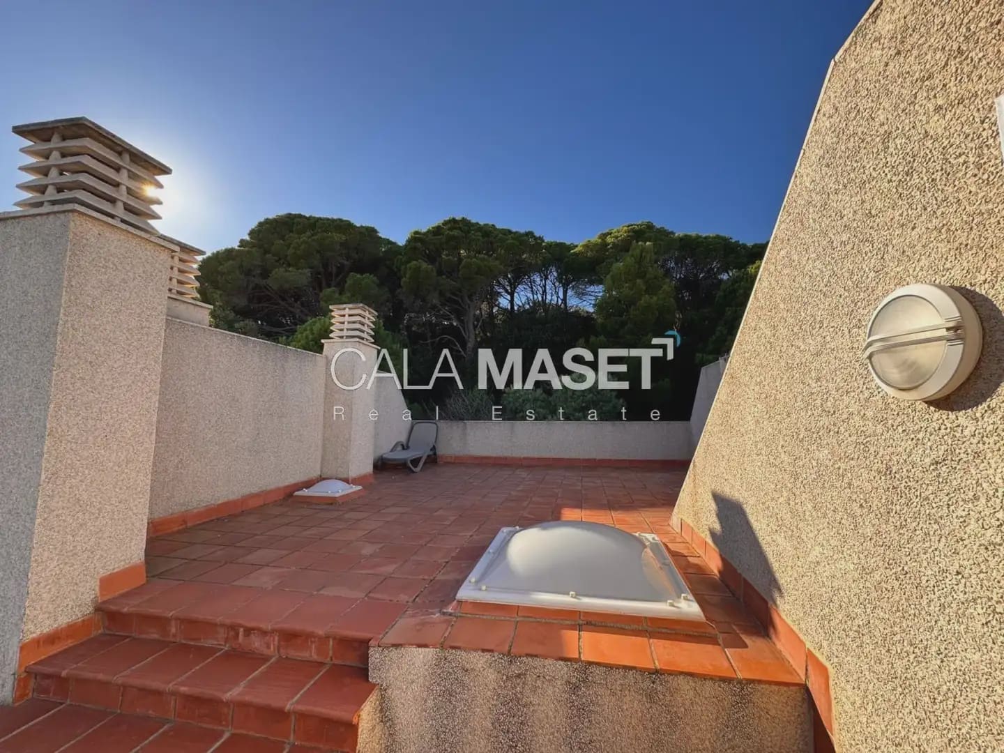 3 makuuhuone Rivitalo myytävänä paikassa Sant Feliu de Guixols mukana 
autotalli - 625 000 € (Ref: 9890862)