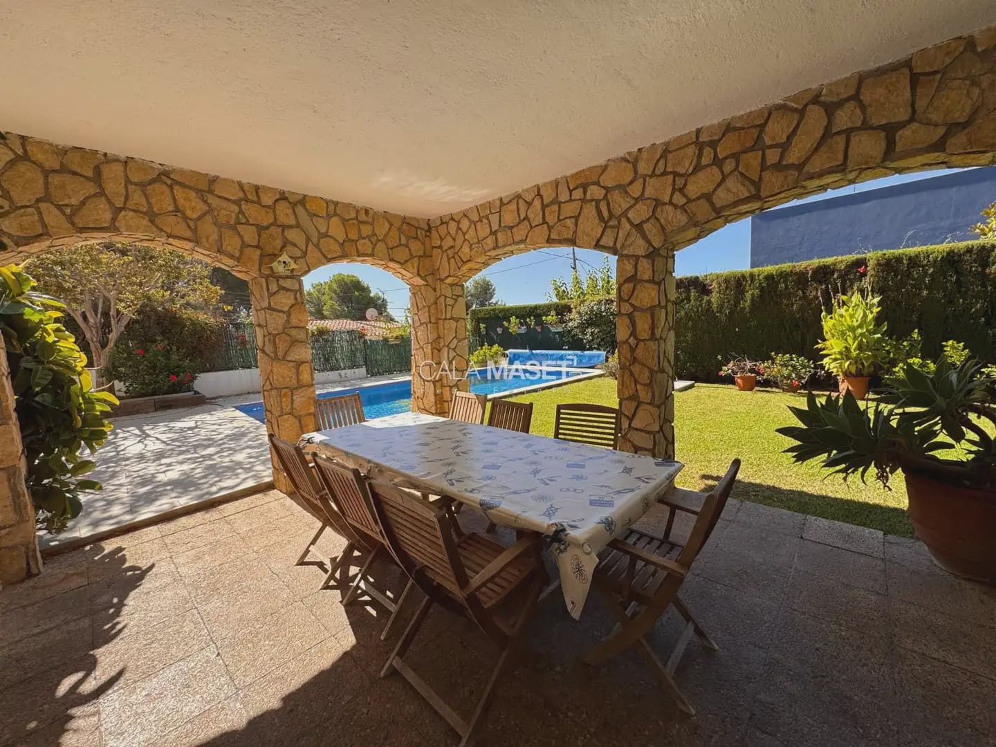 5 sovrum Villa till salu i S'Agaro med pool garage - 820 000 € (Ref: 9890863)