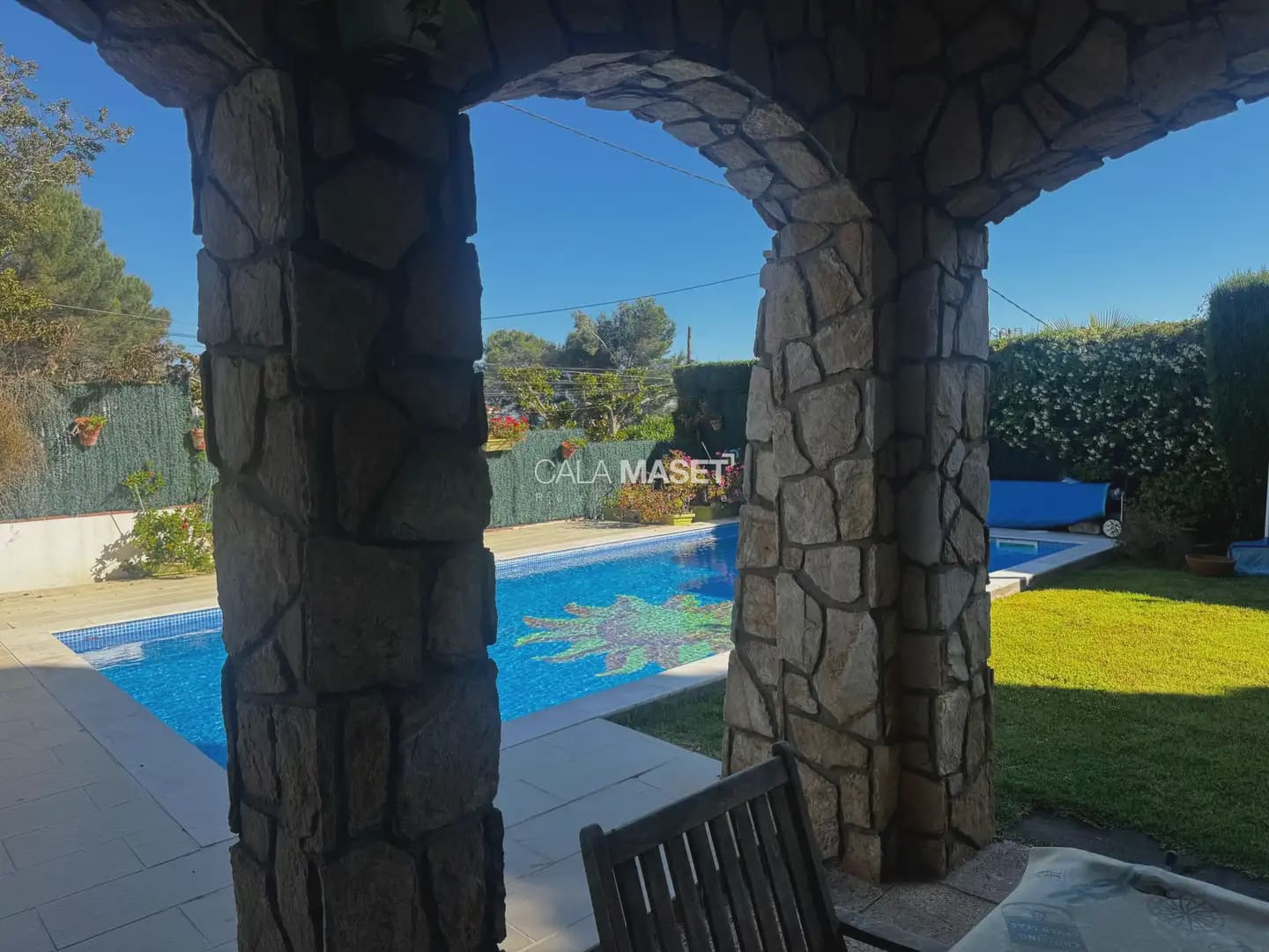5 sovrum Villa till salu i S'Agaro med pool garage - 820 000 € (Ref: 9890863)