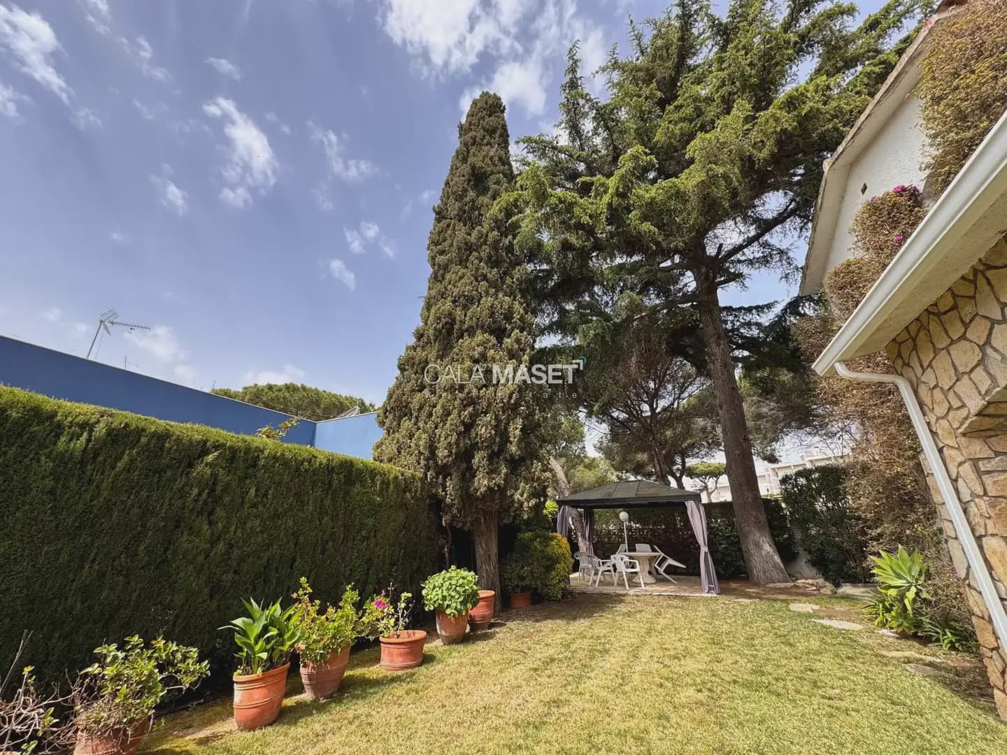 5 sovrum Villa till salu i S'Agaro med pool garage - 820 000 € (Ref: 9890863)