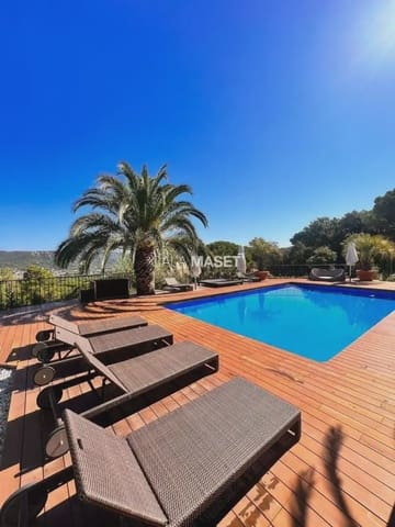 5 soveværelse Villa til salg i Santa Cristina d'Aro med swimmingpool garage - € 2.500.000 (Ref: 9890865)