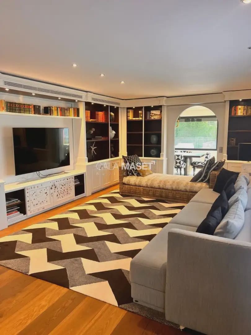 5 soverom Villa til salgs i Santa Cristina d'Aro med svømmebasseng garasje - € 2 500 000 (Ref: 9890865)