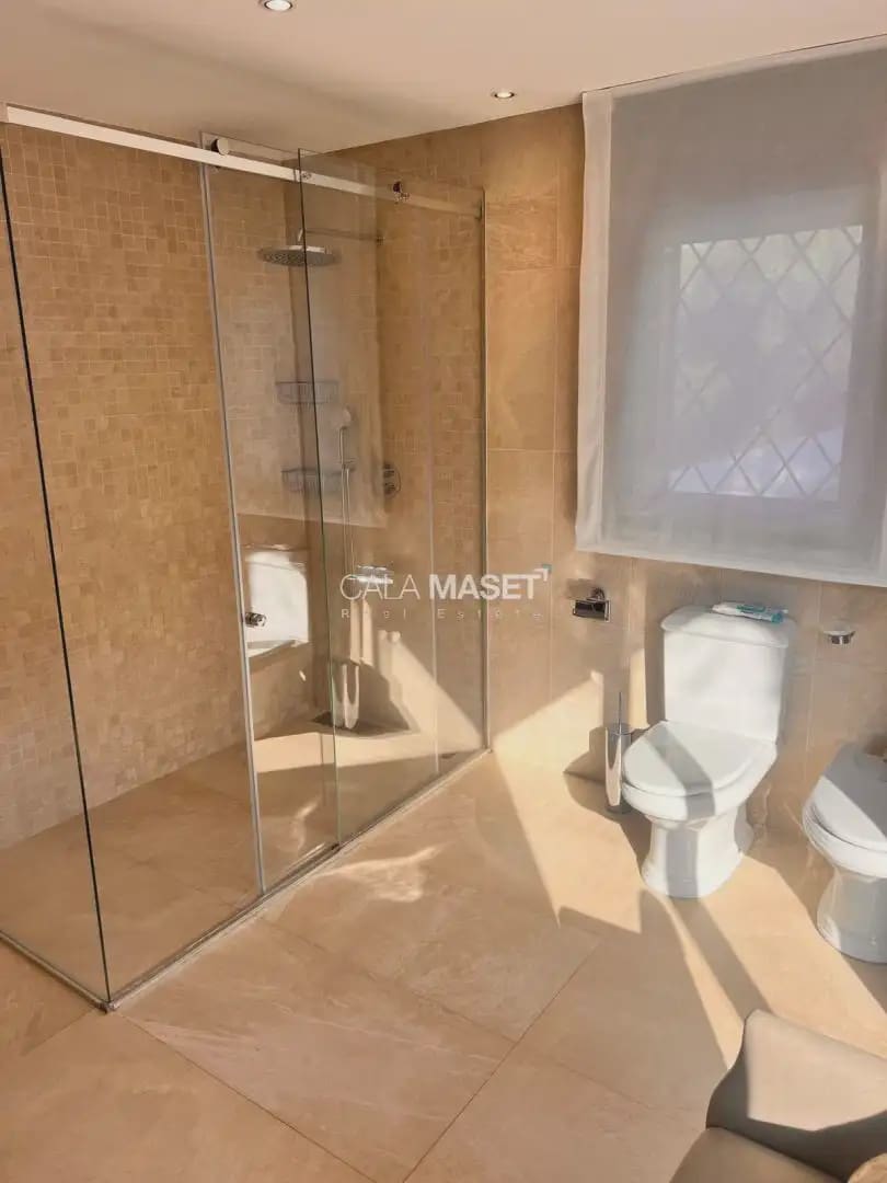 5 soverom Villa til salgs i Santa Cristina d'Aro med svømmebasseng garasje - € 2 500 000 (Ref: 9890865)