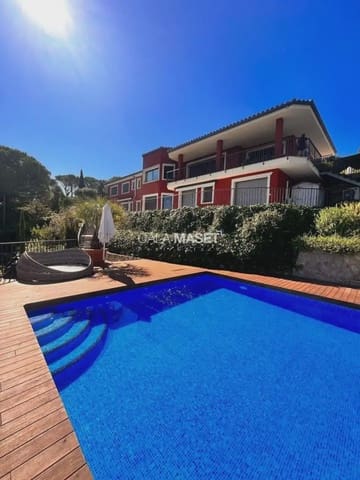 5 soveværelse Villa til salg i Santa Cristina d'Aro med swimmingpool garage - € 2.500.000 (Ref: 9890865)