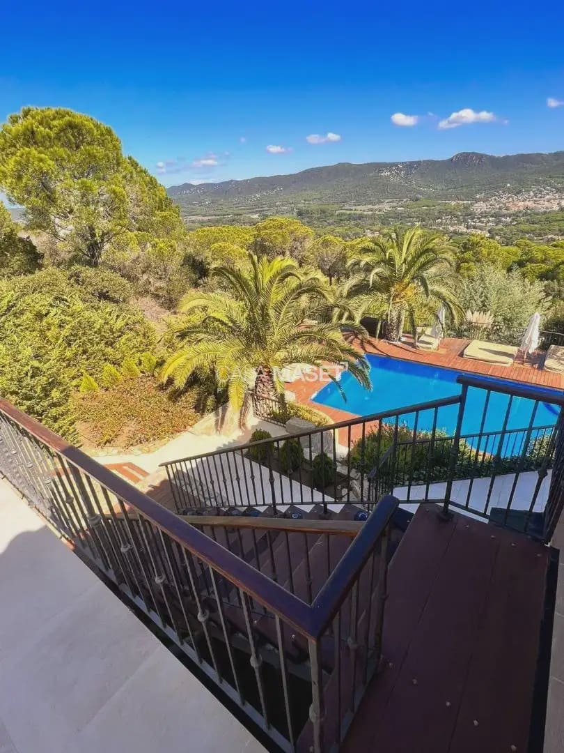 5 soverom Villa til salgs i Santa Cristina d'Aro med svømmebasseng garasje - € 2 500 000 (Ref: 9890865)