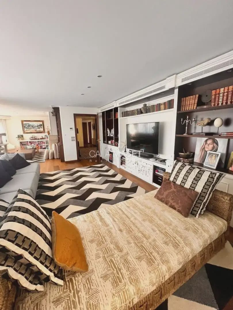 5 soverom Villa til salgs i Santa Cristina d'Aro med svømmebasseng garasje - € 2 500 000 (Ref: 9890865)